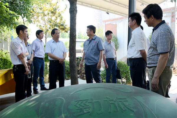 萬(wàn)瑞健調(diào)研工業(yè)企業(yè)600.jpg
