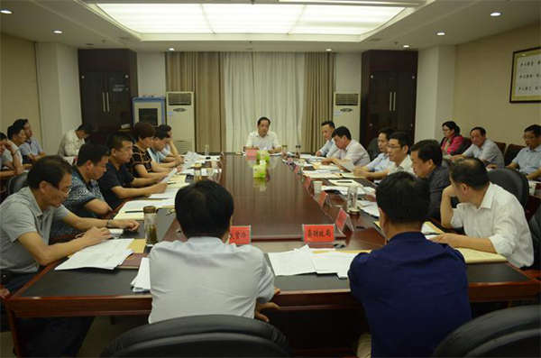 萬瑞健扶貧領導小組會議_副本.jpg 萬瑞健扶貧領導小組會議_副本.jpg