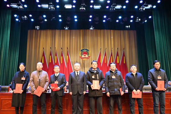縣政協十一屆三次會議舉行第三次全體會議.jpg